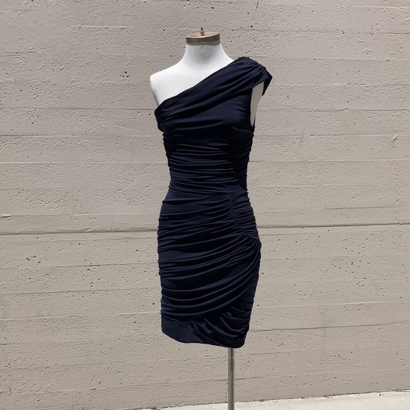 Vera Wang Lavender Label One Shoulder Ruched Mini - Picture 4 of 16